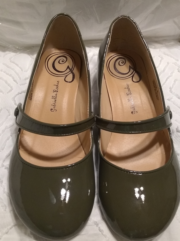 Gabrielle Rocha shoes